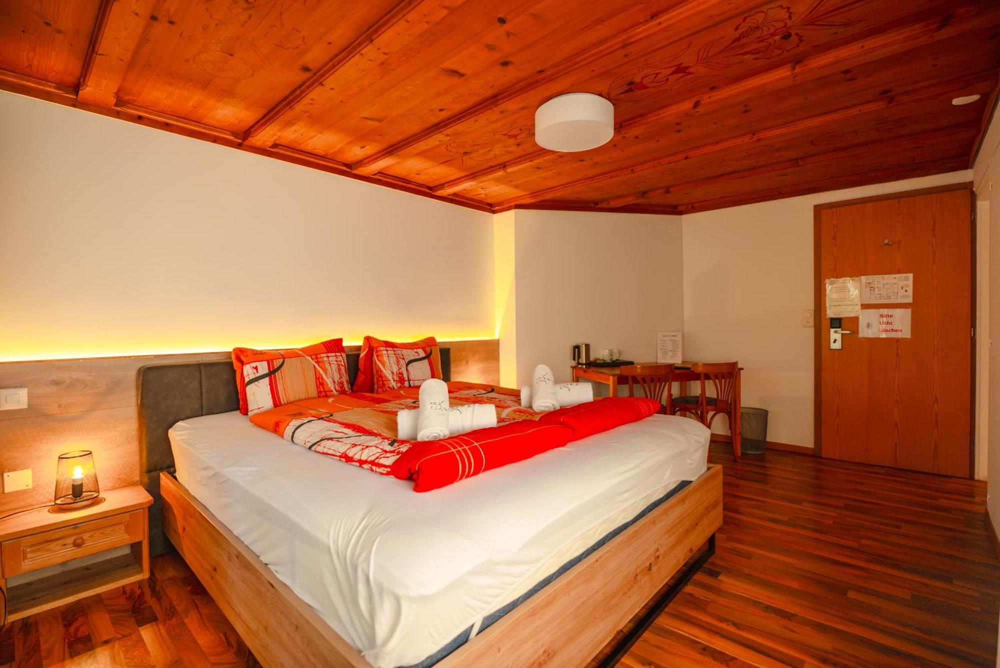 Hotel Wildbach Brienz Brienz  Exterior photo