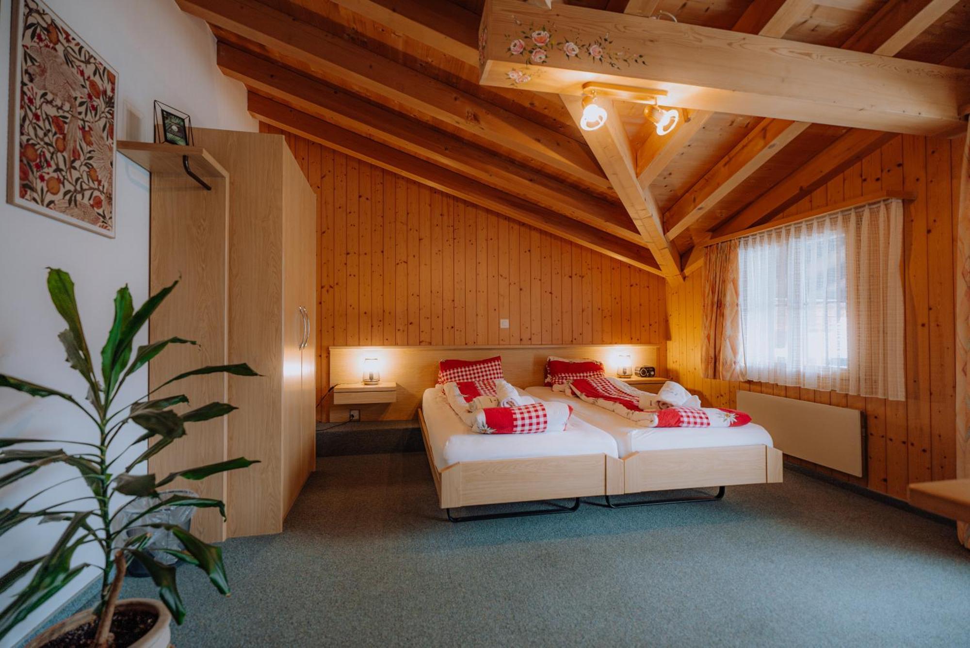 Hotel Wildbach Brienz Brienz  Exterior photo