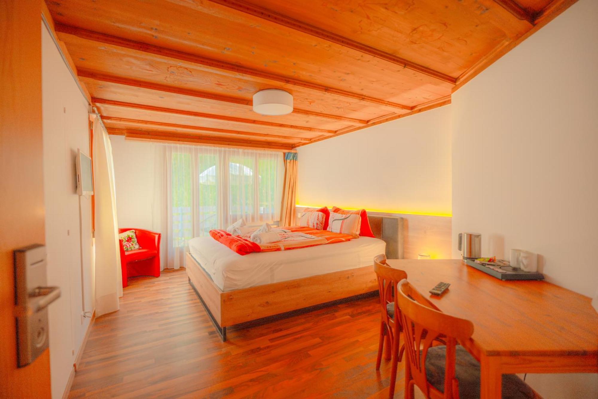 Hotel Wildbach Brienz Brienz  Exterior photo